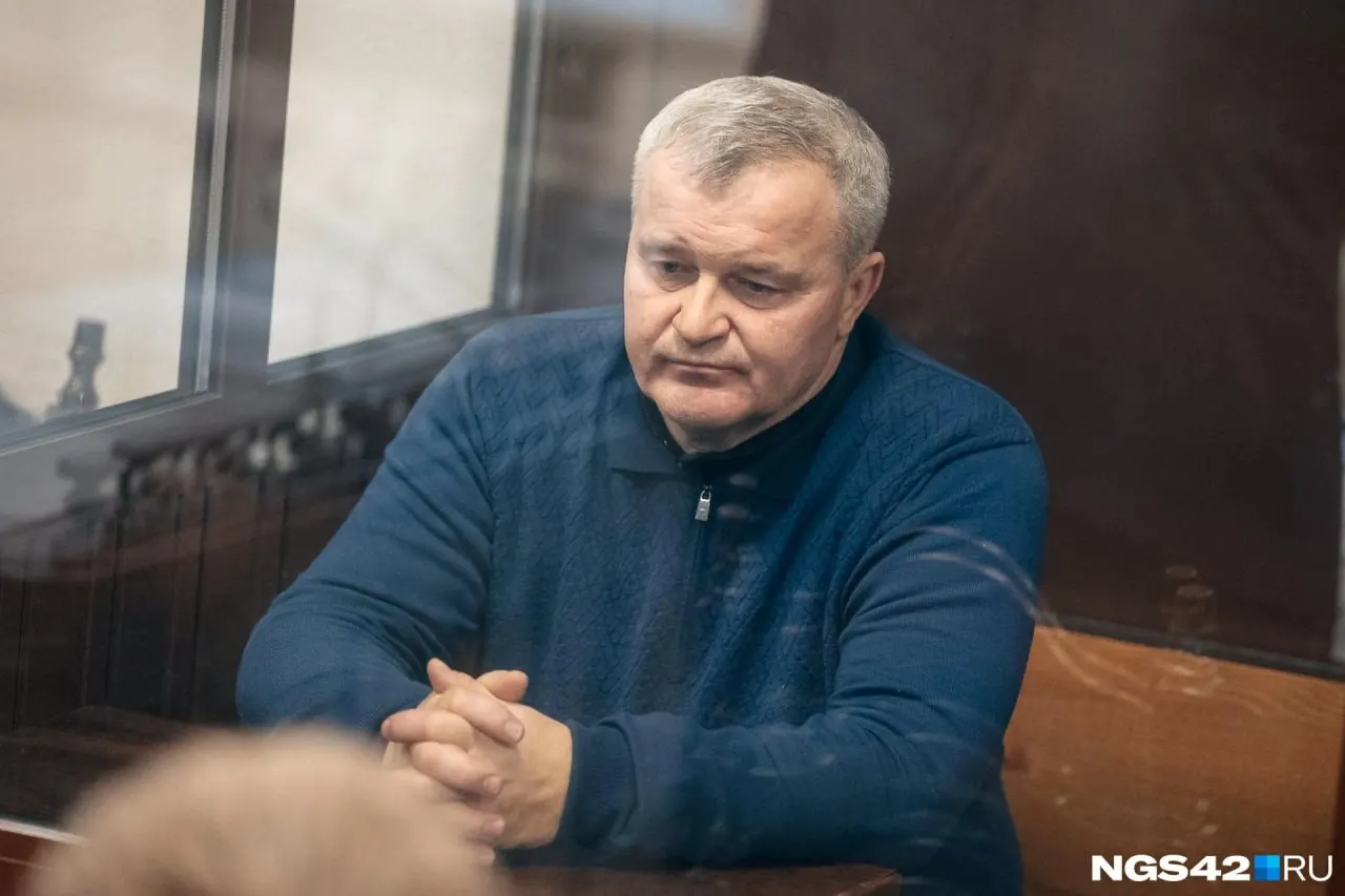 Следствие планирует конфисковать около 150 млн рублей; по оценкам, сумма может быть в 20 раз выше из-за активов, оформленных на близких родственников.