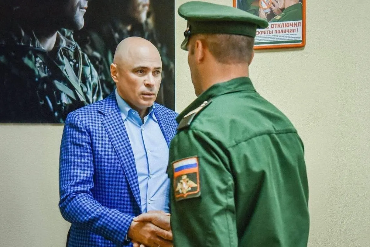 Регион расширяет финансирование по заключению контрактов с Минобороны и запускает новый проект по набору граждан на военную службу, общий бюджет программы растёт.