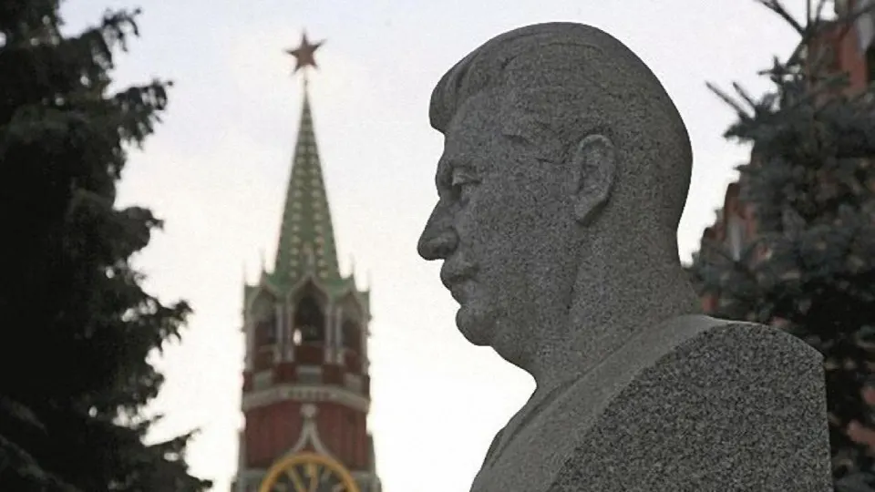 Крупный бизнес направляет добровольные взносы в бюджет на фоне растущего дефицита и подготовки к новым налоговым мерам. В ближайшие годы ожидается рост поступлений от дополнительных налогов и усиление финансового давления на крупный капитал.